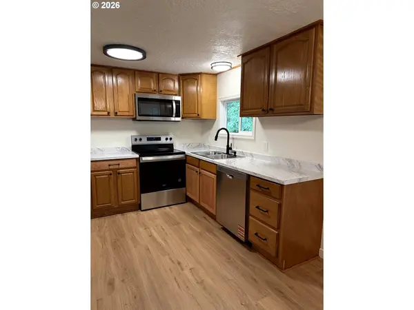 157 ROGERS RD, Silver Lake, WA 98645