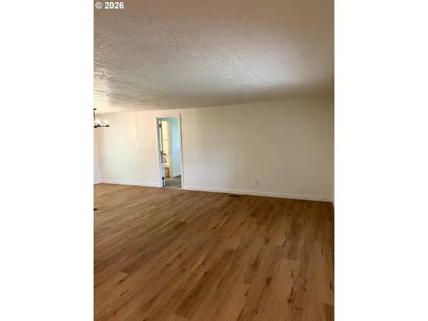 157 ROGERS RD, Silver Lake, WA 98645