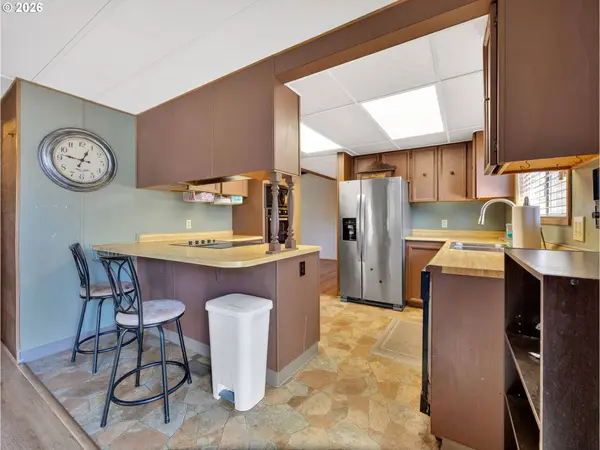 21100 NE SANDY BLVD #62, Fairview, OR 97024