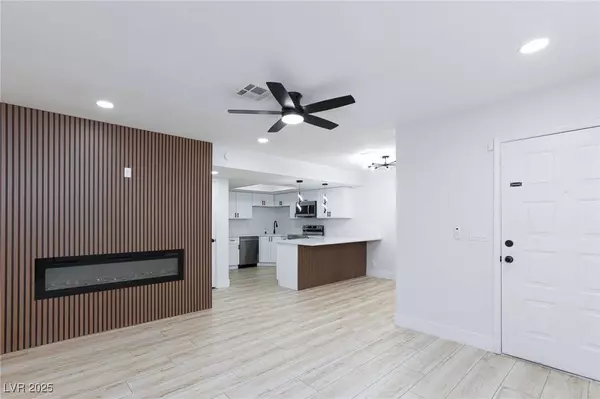 5905 Smoke Ranch RD #A, Las Vegas, NV 89108