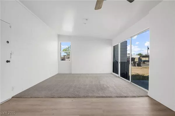 1904 Gifford ST, North Las Vegas, NV 89030