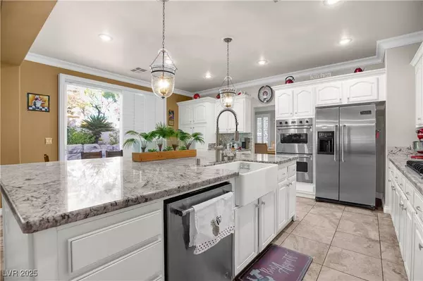 10908 Salford DR, Las Vegas, NV 89144