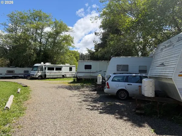 155 NE METCALF AVE, Siletz, OR 97380