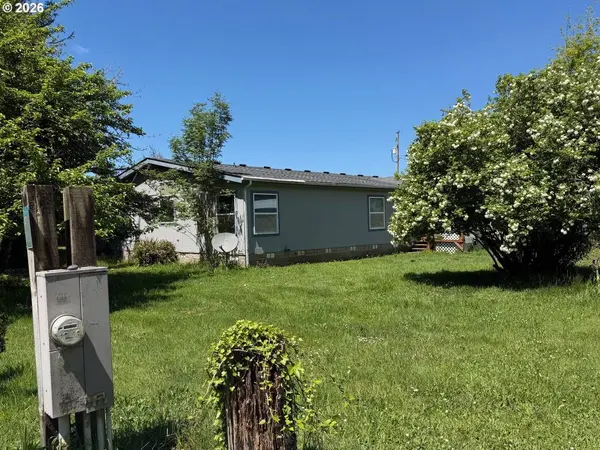 155 NE METCALF AVE, Siletz, OR 97380
