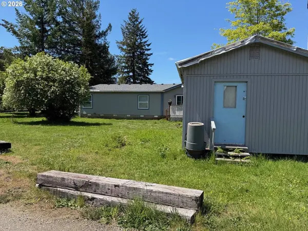 155 NE METCALF AVE, Siletz, OR 97380