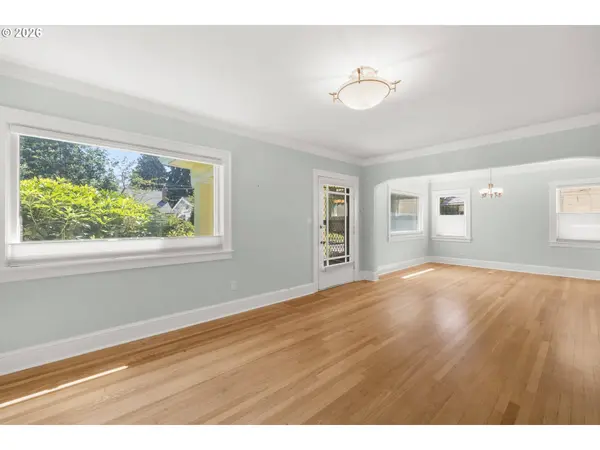 3815 NE 16TH AVE, Portland, OR 97212