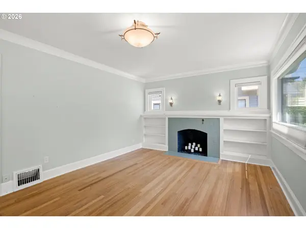3815 NE 16TH AVE, Portland, OR 97212