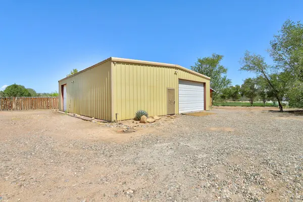 53 Archibeque LN, Corrales, NM 87048