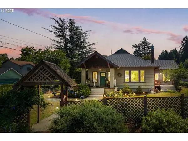518 SE ROBERTS AVE, Gresham, OR 97080