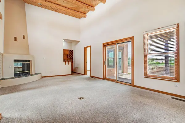 308 Nicklaus DR SE, Rio Rancho, NM 87124