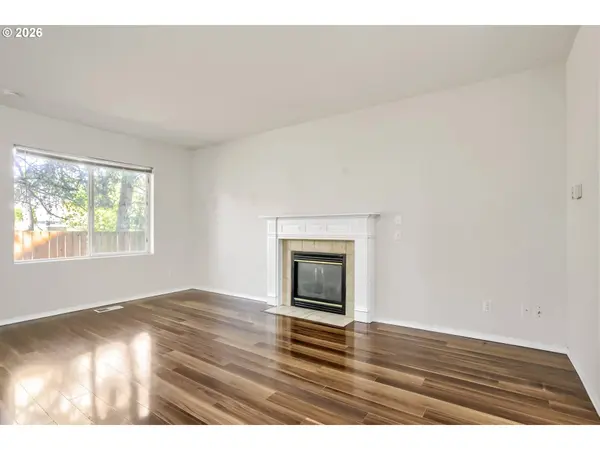 6509 NE DEER RUN ST, Hillsboro, OR 97124