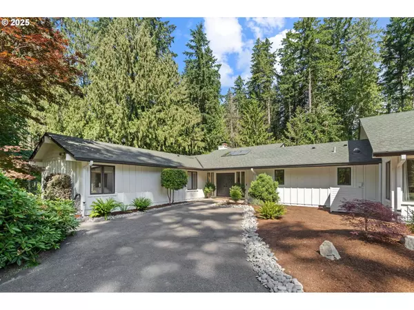 15735 NE BROWNDALE FARM RD, Aurora, OR 97002