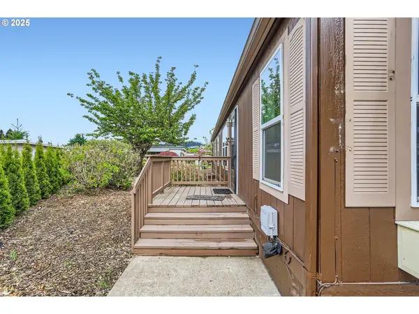 11432 SW ROYAL VILLAS DR, Portland, OR 97224