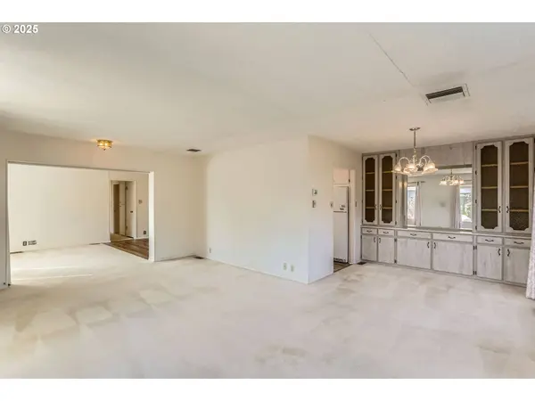 11560 SW ROYAL VILLA DR, Portland, OR 97224