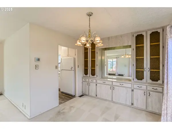 11560 SW ROYAL VILLA DR, Portland, OR 97224