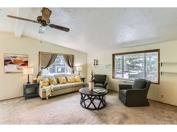 11515 SW GRAVEN ST, Portland, OR 97224