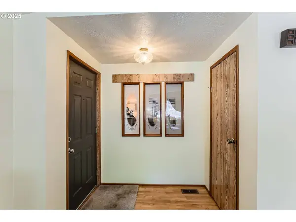 11515 SW GRAVEN ST, Portland, OR 97224