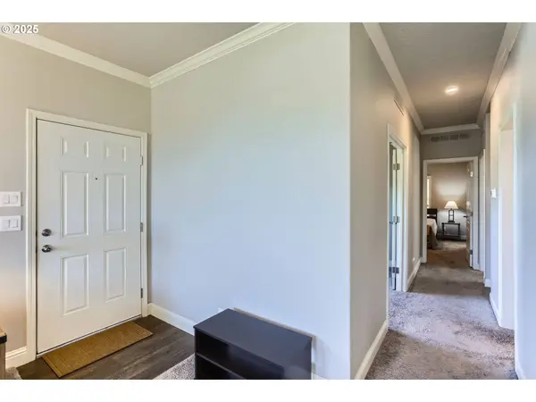 11568 SW ROYAL VILLA DR, Tigard, OR 97224