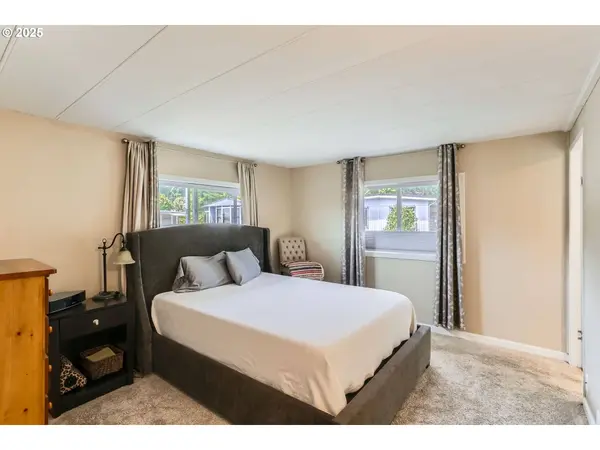 11680 SW ROYAL VILLA DR, Tigard, OR 97224