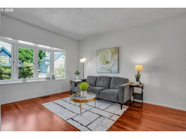78 NE IVY ST, Portland, OR 97212