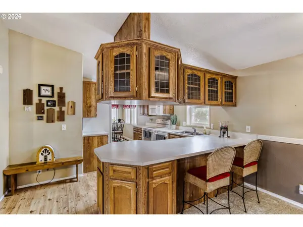 20248 HIGHWAY 213 #27, Oregon City, OR 97045