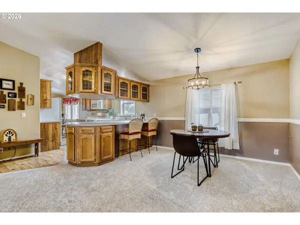 20248 HIGHWAY 213 #27, Oregon City, OR 97045