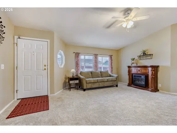 20248 HIGHWAY 213 #27, Oregon City, OR 97045