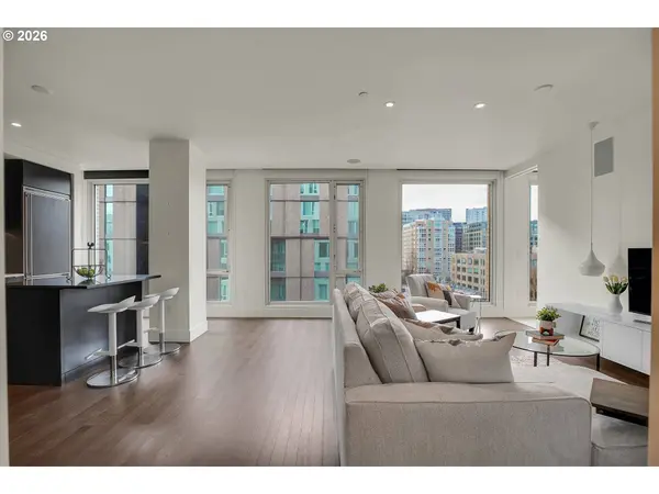 937 NW GLISAN ST #735, Portland, OR 97209