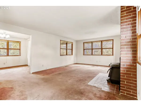 16659 SE POWELL BLVD, Portland, OR 97236