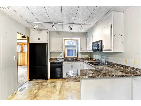 11602 SW ROYAL VILLA DR, Tigard, OR 97224