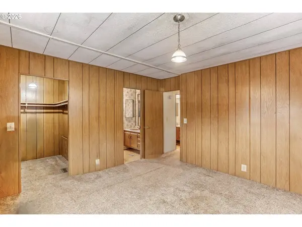 11602 SW ROYAL VILLA DR, Tigard, OR 97224