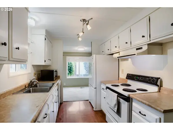 11564 SW ROYAL VILLA DR, Tigard, OR 97224