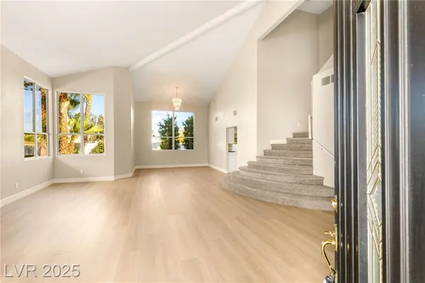 2104 Inverness Dr, Henderson, NV 89074-4134