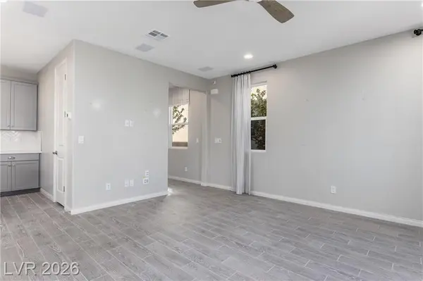 10016 Silver Comet Ct, Las Vegas, NV 89178-6326