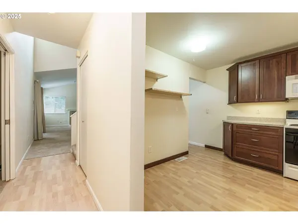 17760 NW ROLLING HILL LN, Beaverton, OR 97006