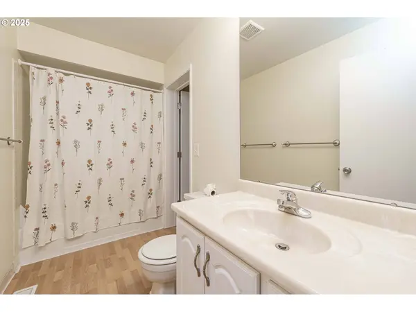 17760 NW ROLLING HILL LN, Beaverton, OR 97006