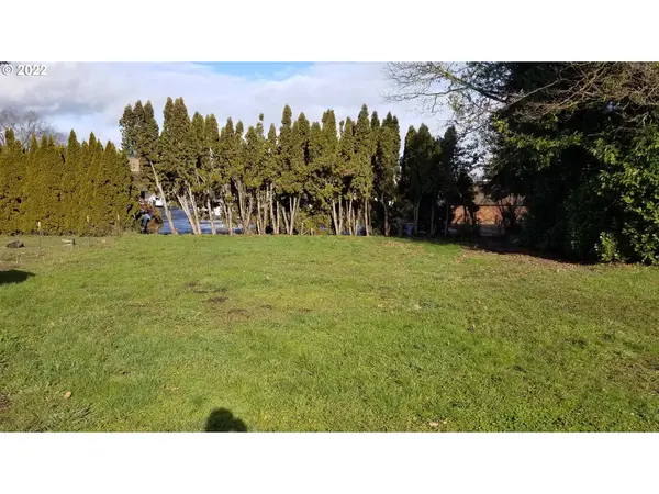 2329 19TH AVE, Forest Grove, OR 97116