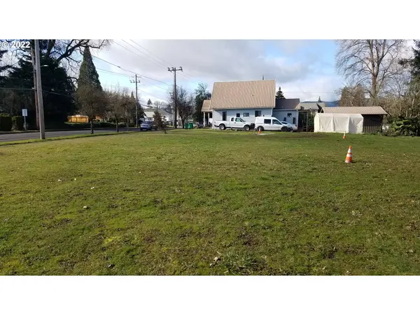 2329 19TH AVE, Forest Grove, OR 97116