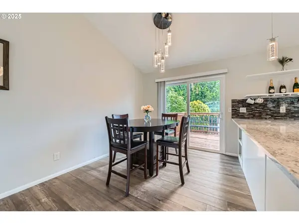 830 SE 137TH AVE, Portland, OR 97233