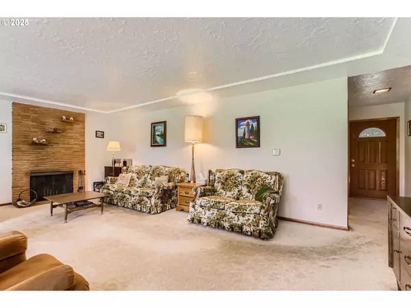 14385 SW HARGIS RD, Beaverton, OR 97008