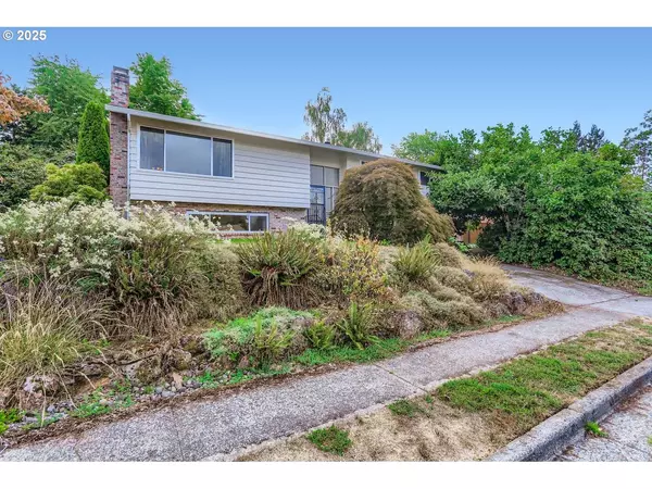 14320 SW CHERRYHILL DR, Beaverton, OR 97008