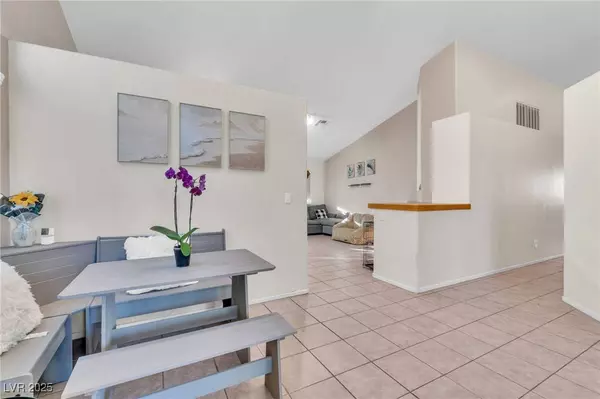 607 Lively Fiesta WAY, Las Vegas, NV 89015