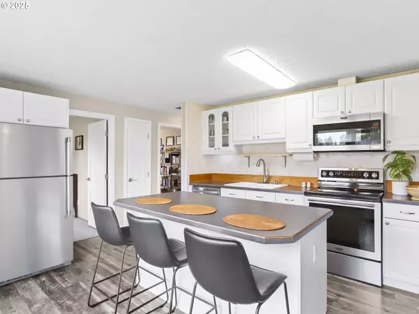 19627 SW WRIGHT ST, Beaverton, OR 97078