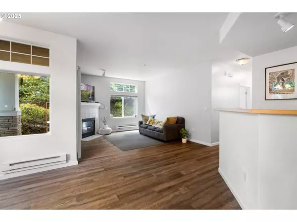 14575 SW MAGPIE LN #101, Beaverton, OR 97007