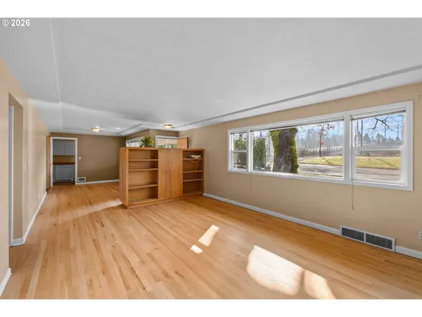 3511 NE 102ND AVE, Portland, OR 97220