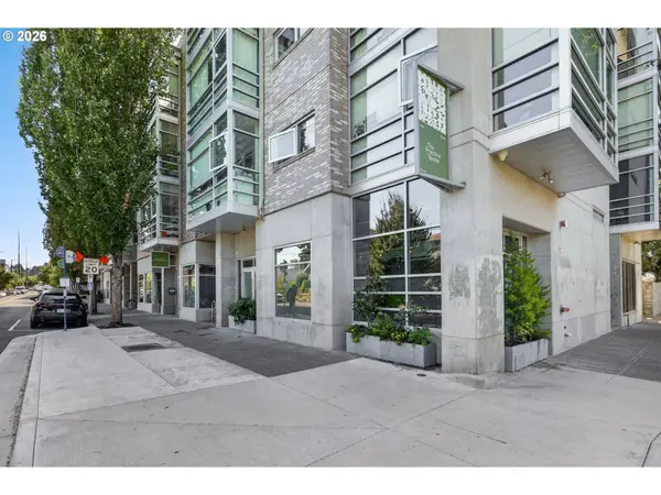 910 SE 42ND AVE #420, Portland, OR 97215