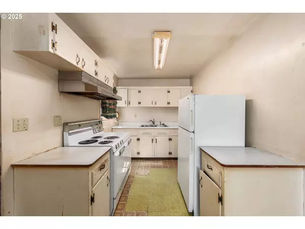 9312 N LEONARD ST, Portland, OR 97203