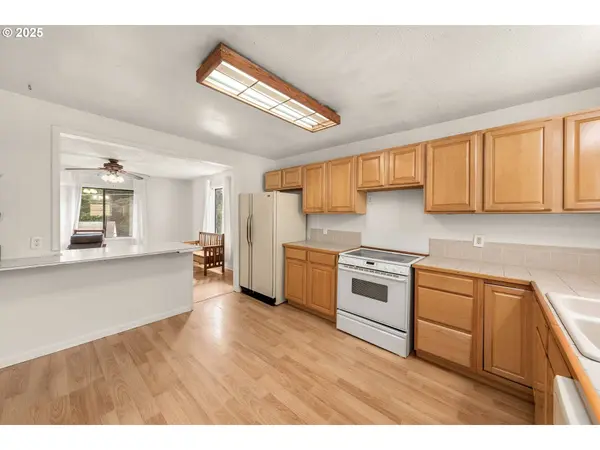 1845 SW TAYLORS FERRY RD, Portland, OR 97219