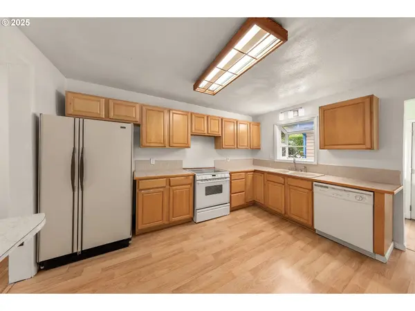 1845 SW TAYLORS FERRY RD, Portland, OR 97219