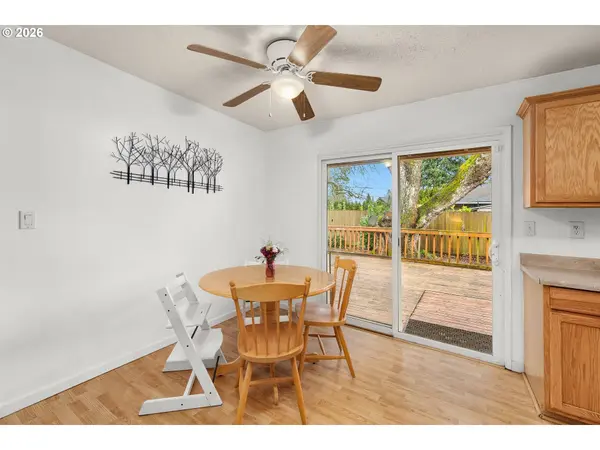 1716 SE 157TH AVE, Portland, OR 97233